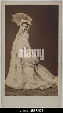 Portrait de Felicie Delorme, (-1877), (actrice) Portrait de Félicie Delorme (morte en 1877), actrice. Photographie de Ulric Grob (actif entre 1860 et 1900). Carte de visite (recto). Rage sur papier alluminé. 1870-1890. Paris, musée Carnavalet. Banque D'Images