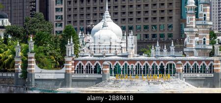 Mosquée Jamek Arthur Benison Hubback architecte au confluent des rivières Sungai Gombak et Sungai Klang passage de la rivière de la vie Kuala Lumpur Malaisie. Banque D'Images