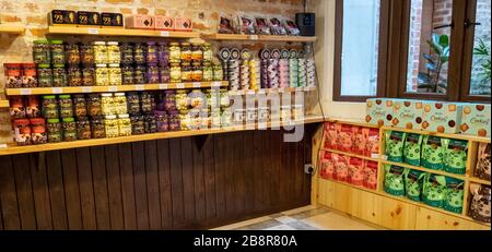 Chocolats exposés au magasin de chocolat Beryls Jalan Panggong de Beryls, dans le centre-ville de Chinatown, Kuala Lumpur, Malaisie. Banque D'Images