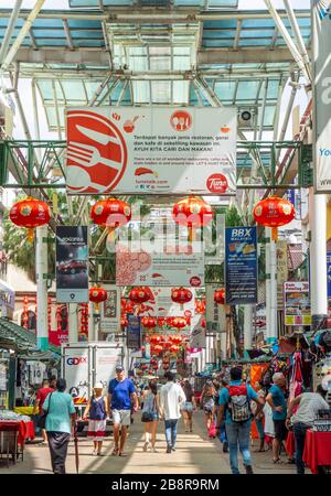 Petaling Street Markets pendant la journée Chinatown Kuala Lumpur Malaisie. Banque D'Images