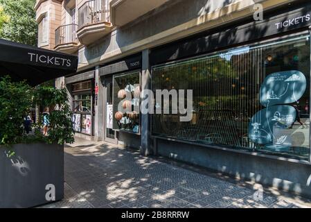 Barcelone, Espagne - 2 août 2019 : billets, restaurant par Albert Adria Banque D'Images