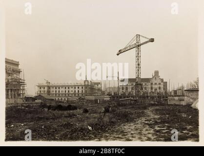 Provinces Maison France / sites de construction d'état de [...] 81 / 31 octobre 1931 État du site de la Maison des provinces de France, Cité internationale universitaire de Paris, 14ème arrondissement Maison internationale de Paris (XIVème arr.). Etat du chant de la Maison des provinces de France. Photographie anonyme. Rage au gélatino-bromure d'argent. Entre 1925 et 1933. Paris, musée Carnavalet. Banque D'Images