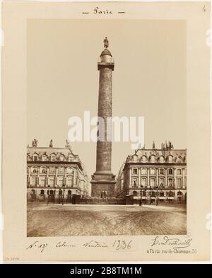 La colonne Vendôme, place Vendome, 1ère arrondissement, Paris. Paris. Colonne Vendôme la Colonne Vendôme, place Vendôme, Paris (Ier arr.). Photo d'Edouard Dontenville ou Dontenvill. Rage sur papier alluminé. Entre 1865 et 1900. Paris, musée Carnavalet. Banque D'Images