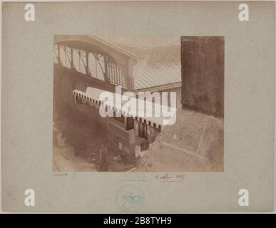 Église Saint-Eustache, gargoyle, 1ère arrondissement, Paris. Avril-mai 1895. Église Saint-Eustache, gargouille. Paris (Ier arr.). Photographie de Louis-Emile Durandelle (1839-1917). Rage sur papier alluminé. 4 mai 1895. Paris, musée Carnavalet. Banque D'Images