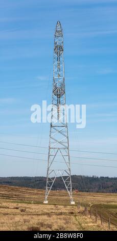 tout nouveau pylon haute tension avec préparation pour étirer les câbles, tech Banque D'Images