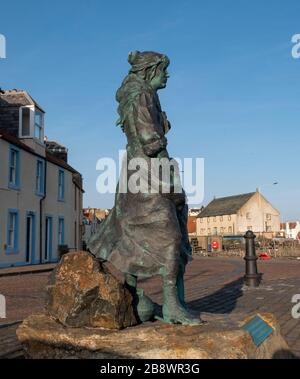 Mémorial des pêcheurs de Pittenweem dédié aux hommes et aux femmes qui font leur vie de la mer et à ceux qui ont perdu la vie dans ce faisant. Banque D'Images