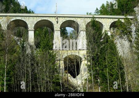 Autriche, chemin de fer Semmering - plus ancien chemin de fer de montagne d'Europe et site classé Au patrimoine mondial De L'Unesco Banque D'Images