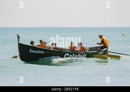 Compétition de lagouteurs ou de laguts, bateaux traditionnels catalans, à Cambrils, Tarragona. Catalogne, Espagne Banque D'Images