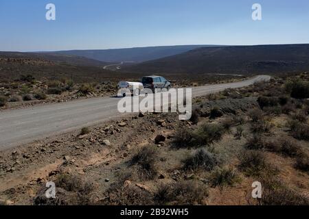 Sur la route de Sutherland à Calvinia, Nama Karoo, Northern Cape, Afrique du Sud Banque D'Images