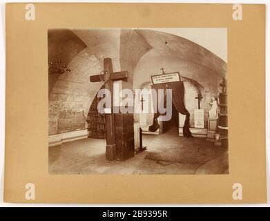 Crypte du séminaire Carmélite de l'Église Saint-Joseph, 6ème arrondissement, Paris Crypte de l'Église Saint-Joseph-des-Carmes, séminaire des Carmes. Paris (VIème arr.). Photographie anonyme. Paris, musée Carnavalet. Paris, musée Carnavalet. Banque D'Images