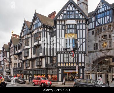 LONDON LIBERTY'S THE DEPARTMENT STORE DANS GREAT MARLBOROUGH STREET Banque D'Images