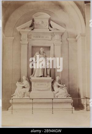 Palais de justice. Statue de Berryer. Forum et jus. 1ère arrondissement, Paris. 'Palais de justice. Statue de Berryer. Forum et jus. Paris (Ier arr.)'. Photographie anonyme. Rage sur papier alluminé. Entre 1850 et 1920. Paris, musée Carnavalet. Banque D'Images