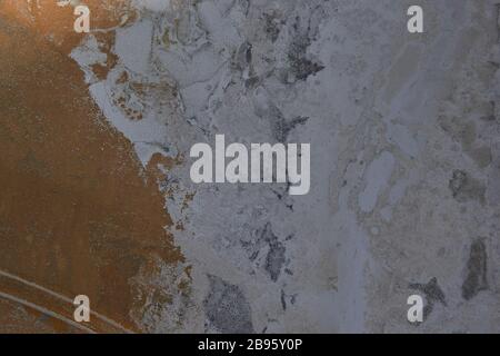 la texture de fer de la partie brûlée de la voiture avec de la rouille Banque D'Images