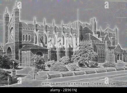 Négatif - Newcastle, Nouvelle-Galles du Sud, vers 1935, Christ Church Cathedral., réinventé par Gibon, design de gai chaleureux de luminosité et de rayonnement de lumière. L'art classique réinventé avec une touche moderne. La photographie inspirée du futurisme, qui embrasse l'énergie dynamique de la technologie moderne, du mouvement, de la vitesse et révolutionne la culture. Banque D'Images