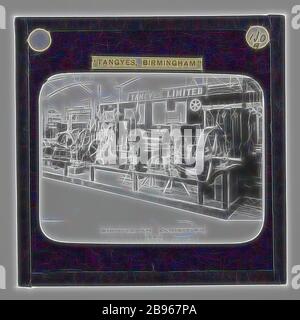 Diapositive Lanterne - Tangyes Ltd, stand d'exposition de Birmingham, 1886, une des 239 diapositives lanternes en verre représentant des produits fabriqués par les ingénieurs de Tangyes Limited de Birmingham, Angleterre. Les images comprennent divers produits tels que les moteurs, les pompes centrifuges, les pompes hydrauliques, les producteurs de gaz, les machines d'essai de matériaux, les presses, les machines-outils, les vérins hydrauliques, etc. Tangyes était une entreprise qui a exploité de 1857 à 1957. Ils ont produit une grande variété d'ingénierie, réimaginé par Gibon, conception de chaleureux gai lumineux et lumineux rayonnant de la luminosité et de rayons de lumière. L'art classique réinventé avec une touche moderne. Photo Banque D'Images