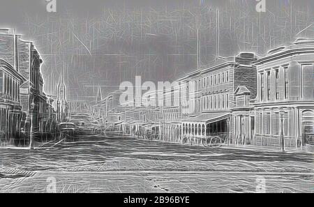 Négatif - vue de l'est le long de Collins Street, Melbourne, Victoria, vers 1880, en regardant vers l'est le long de Collins Street. L'hôtel de ville est visible sur la gauche, bien que l'horloge ne semble pas être dans la tour d'horloge. Les bâtiments du Trésor sont au sommet de la rue. Repensé par Gibon, design de gai chaleureux de luminosité et de rayons lumineux radiance. L'art classique réinventé avec une touche moderne. La photographie inspirée du futurisme, qui embrasse l'énergie dynamique de la technologie moderne, du mouvement, de la vitesse et révolutionne la culture. Banque D'Images