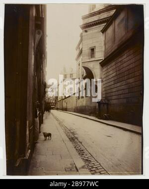 BANQUE DE FRANCE RUE RADZIWÉ, 1ère arrondissement, PARIS la Banque de France, rue Radziwé, Paris (Ier arr.), 1907. Photo d'Eugène Atget (1857-1927). Paris, musée Carnavalet. Banque D'Images