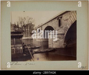 Pont Marie - 4ème arr. Pont Marie, 4ème arrondissement, Paris 'Pont Marie, Paris (IVème arr.)'. Photo d'Eugène Atget (1857-1927). Papier de rage alluminé. Paris, musée Carnavalet. Banque D'Images