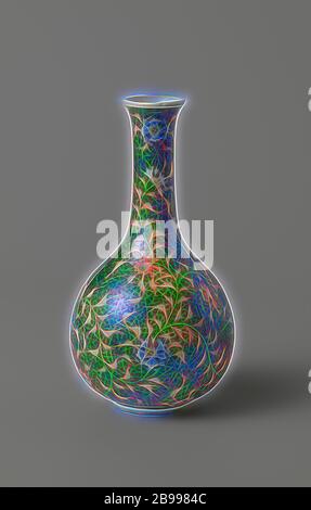 Vase en forme de poire avec volutes de fleurs sur un sol noir, vase en forme de bouteille en porcelaine avec le ventre en forme de poire et le col d'étalement, peint sur le glaçage en bleu, rouge, jaune, vert et or avec des vignes florales contre un sol noir. Ancienne étiquette sur le bas avec « R. Mai amis de l'art asiatique '. Famille noir., anonyme, Chine, c. 1725 - c. 1749, dynastie Qing (1644-1912) / période Yongzheng (1723-1735) / période Qianlong (1736-1795), porcelaine (matériau), glaçure, or (métal), vitrification, h 20 cm d 4 cm d 11.5 cm d 5 cm, réimaginé par Gibon, design chaleureux et gai lumineux de luminosité et de lig Banque D'Images