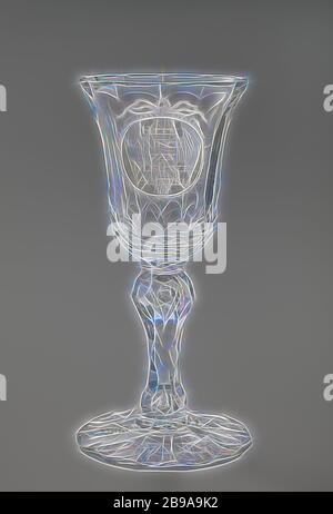 Goblet et la caisse du bocal Nieuwer Amstel Dyke-reeves avec les armoiries Nieuwer Amstel et l'inscription: HEERRAADSCHAP VAN NIEUWER AMSTEL., pied arqué à facettes. Tige de balbuster à facettes avec deux bulles d'air. Calice en forme de cloche à fond plein et à facettes. Sur la calice, les armoiries de Nieuwer Amstel et de l'autre côté le texte: HEMRAADSCHAP VAN NIEUWER AMSTEL., anonyme, c. 1775 - c. 1800, verre, h 24.2 cm d 11.8 cm d 11.2 cm, repensé par Gibon, design de lumière chaleureuse et gaie, rayonnant de lumière et de rayonnement. L'art classique réinventé avec une touche moderne. Photographie i Banque D'Images