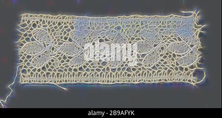 Bande de dentelle avec trois feuilles à lobes concaténés, bande de naturelles la dentelle, dentelle de Buckingham. Répéter le motif continu et forme un large sentier de l'autre côté de la ligne centrale de la bande. Il se compose d'une concaténation de trois feuilles lobées-inclinable avec un cercle à la base. Les lobes sont faits de lin, chaque cercle est composé d'un grillage décoratif. Un épais et brillant contour thread exécute autour des deux lobes et cercles. Au-dessus et au-dessous du cercle est un modèle carré fait en forme. Les motifs sont reliés par un maillage du terrain, une pelouse au sol. Le haut et le bas de la bande sont finishe Banque D'Images