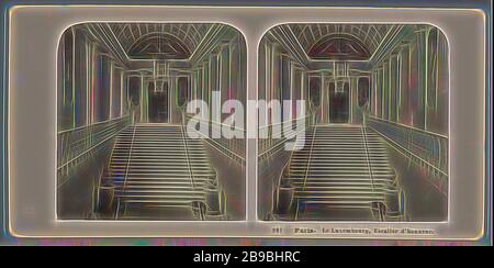 Honneur escalier au Palais du Luxembourg à Paris Paris. Le Luxembourg, escalier d'honneur (titre sur objet), escalier intérieur, représentation d'un bâtiment, Neue Photographische Gesellschaft (objet), Palais du Luxembourg, 1903, carton, papier photographique, gélatine argent imprimé, h 88 mm × W 179 mm, repensé par Gibon, design de brillant gai chaud de luminosité et de rayonnement lumineux. L'art classique réinventé avec une touche moderne. La photographie inspirée du futurisme, qui embrasse l'énergie dynamique de la technologie moderne, du mouvement, de la vitesse et révolutionne la culture. Banque D'Images