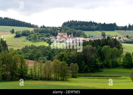 Sur le sentier de randonnée Goldsteig en Allemagne Banque D'Images