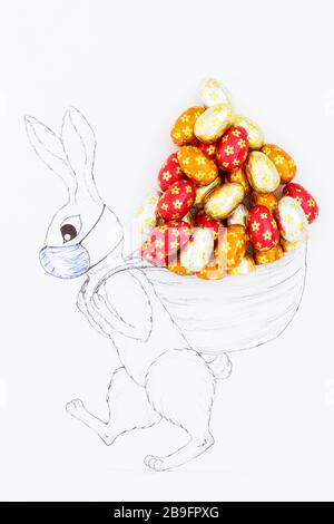 Lapin de pâques dessiné à la main portant un masque de protection contre la pandémie de coronavirus et portant un immense sac à dos rempli de vrais œufs au chocolat Banque D'Images