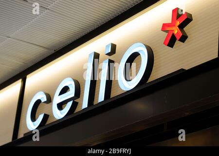 Bordeaux , Aquitaine / France - 09 23 2019 : marque logo sur la boutique Celio Banque D'Images