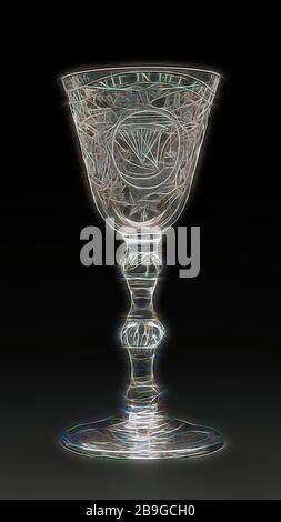 Calice gravé avec rosmoles, armes, armes de la ville et dans l'Harmonie De Goede Grutters Gilde, verre à vin verre à boire des verres de table en verre au plomb porte-verre, grammes de fondu et formé radgraving gobelet en verre polissage du verre au plomb, clair et incolore Pontil mark sous lumière ronde base creuse croissant. Double Bulle balustrade faite d'balustere balustere double double avec deux balustres Ronde Ronde avec noeud. En forme d'Entonnoir rond arrondi calice avec le feu-bord arrondi la bonne harmonie dans la guilde Grutters Gruttersgilde héraldique de Rotterdam a servi de guilde trésor potable Banque D'Images