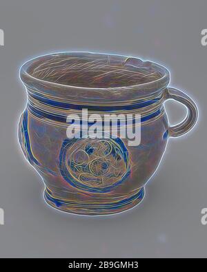 Facilité d'utilisation de grès ou pot de chambre aux oreilles, sur le ventre trois médaillons à décor floral stylisé, porte-pot en grès céramique sanitaire trouver sol sel glaze glaçure, tourné main estampillé vitrage vitrage en grès gris pot de chambre au four avec du sel d'échardes glaze profil profil bandoor cou et pied. Traces dédié au bas archéologie poterie importation draine nuit hygiène des chambres Banque D'Images