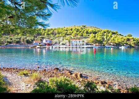 Île de Katina passage étroit de la mer dans les îles Kornati parc national vue pure nature, archipel de Dalmatie, Croatie Banque D'Images