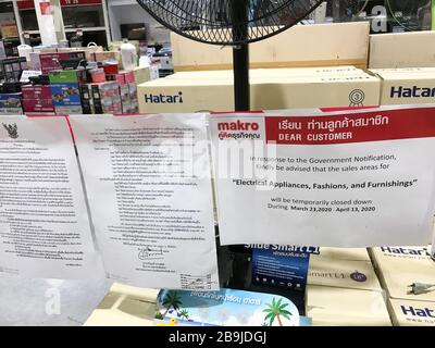 Chiangmai, Thaïlande - 24 mars 2020: Zone fermée à Makro Hypermarket Maerim Chiang mai. Pendant la réponse de Kovid-19 à la notification du gouvernement. Banque D'Images