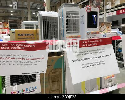 Chiangmai, Thaïlande - 24 mars 2020: Zone fermée à Makro Hypermarket Maerim Chiang mai. Pendant la réponse de Kovid-19 à la notification du gouvernement. Banque D'Images