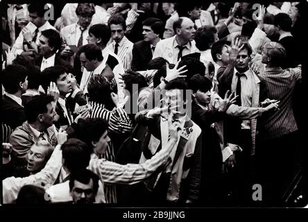 City of London LIFFE - The London International Financial futures and Options Exchange - Trading Floor 1988 The London International Financial futures and Options Exchange (LIFFE, prononcez 'LIFE') est un marché à terme basé à Londres. Banque D'Images