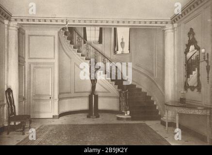 Résidence, Henry P. Davison, 690, avenue Park, New York. Hall principal et escalier. Walker et Gillette, Architectes (1919) Banque D'Images