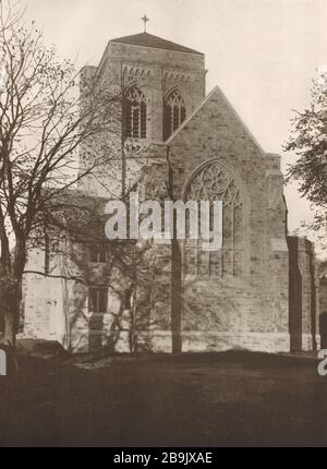 Église Saint-Michel, Litchfield, Connecticut. Rossiter & Muller, Architectes (1922) Banque D'Images