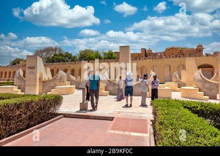 Sur place Giant Sundial et observatoire à Jantar Mantar, Jaipur, Rajasthan, Inde Banque D'Images