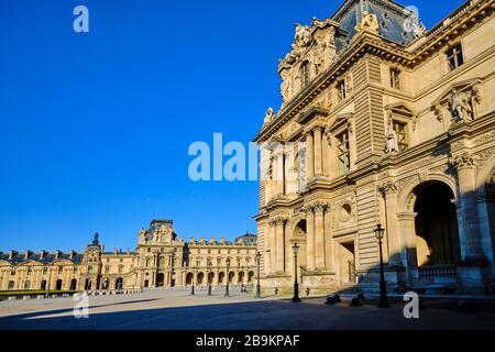 France, Paris, muséuml du Louvre pendant le confinement de Covid 19 Banque D'Images