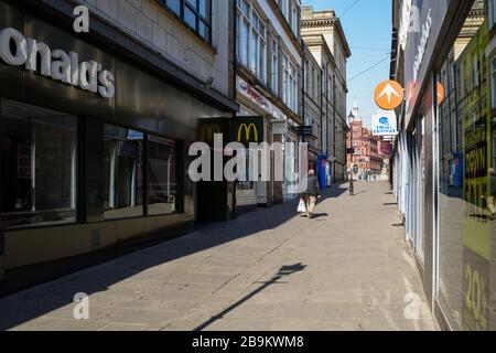 Nottingham, Royaume-Uni. 24 mars 2020. De nouvelles mesures gouvernementales pour dire au public de rester chez lui pendant au moins trois semaines pour aider à lutter contre la propagation du coronavirus. Rues vides centre ville de Nottingham. Crédit : Ian Francis/Alay Live News Banque D'Images