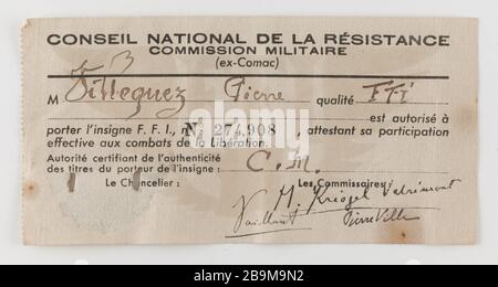 Autorisation portuaire de l'insigne général des Forces françaises de l'intérieur Autorité de port de l'insigne général des Forces Françaises de l'Intérieur. Papier, encre, vers 1945. Musée du général Leclerc de Hautecloque et de la libération de Paris, musée Jean Moulin. Banque D'Images