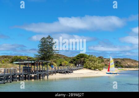 Jetée de plage et de bateau sur Penguin Island, Rockingham, Australie occidentale, Australie Banque D'Images