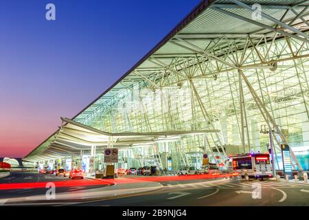 Guangzhou, Chine – 23 septembre 2019 : terminal 1 de l'aéroport international de Guangzhou Baiyun (CAN) en Chine. Banque D'Images