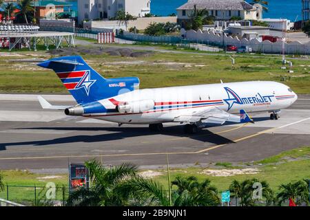 Sint Maarten, Antilles néerlandaises – 20 septembre 2016 : avion Amerijet International Boeing 727-200 F à l'aéroport Sint Maarten (SXM) aux Pays-Bas Banque D'Images