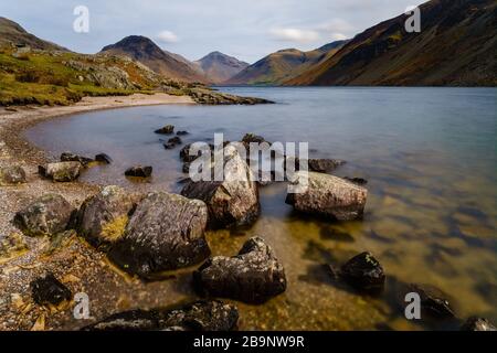 Wast Water, en direction de Yewbarrow, Great Gable, Lingmell et les SCA Fells, district de English Lake Banque D'Images