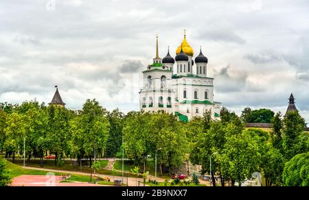 La cathédrale de la Trinité au Kremlin de Pskov en Russie Banque D'Images