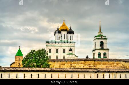 La cathédrale de la Trinité au Kremlin de Pskov en Russie Banque D'Images