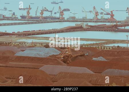vue aérienne d'un port industriel Banque D'Images