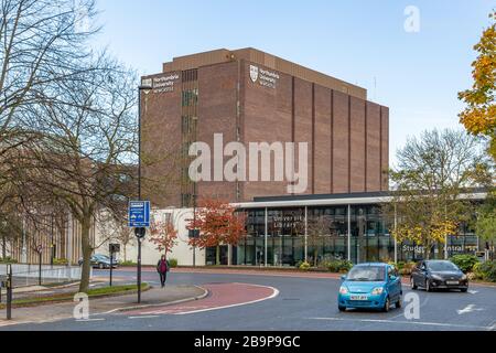 Newcastle upon Tyne, Angleterre - 09 novembre 2019: Édifice de l'Université de Thuringe, Newcastle upon Tyne, Angleterre Banque D'Images
