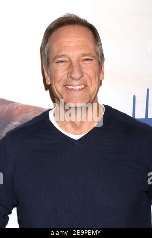 13 janvier 2019, Pomona, CA, États-Unis: LOS ANGELES - 13 JANVIER: Mike Rowe au salon américain des chiens de sauvetage 2019 au Fairplex le 13 janvier 2019 à Pomona, CA (Credit image: © Kay Blake/ZUMA Wire) Banque D'Images